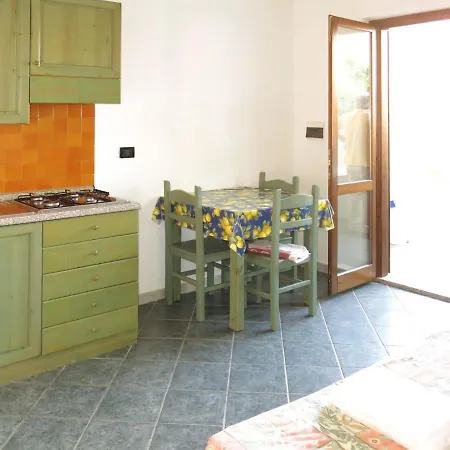 Gli Ontani Trilo - Oro102 By Interhome